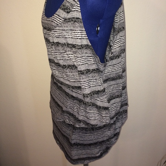 Layered Faded Glory Tank Blouse Top - Picture 8 of 8